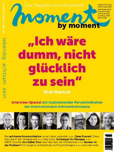 moment by moment 02/2019 Interview-Special Cover