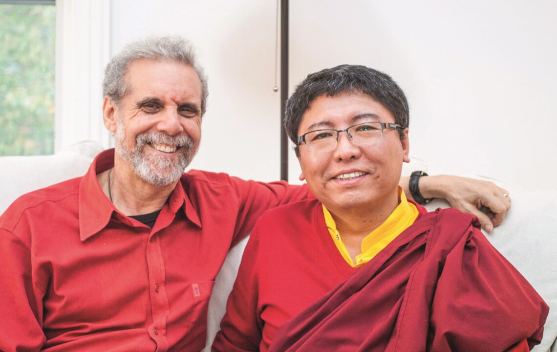 Porträtaufnahme von Daniel Goleman und Tsoknyi Rinpoche